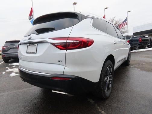 2020 Buick Enclave Essence