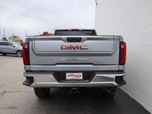 2026 GMC Sierra 2500 SLT
