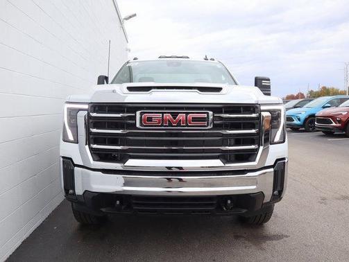 2026 GMC Sierra 2500 SLE