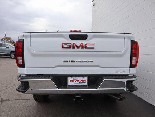 2026 GMC Sierra 2500 SLE