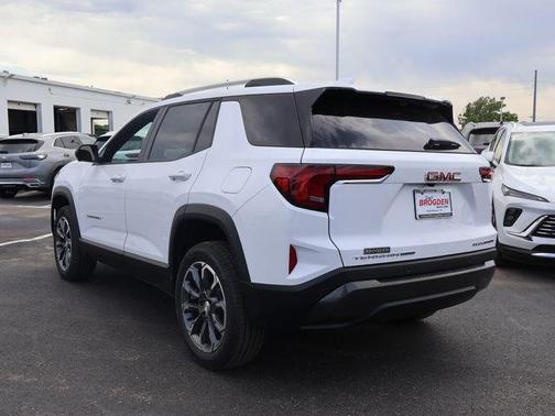 Summit White 2026 GMC Terrain Elevation