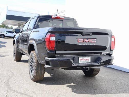 Onyx Black 2026 GMC Canyon Elevation