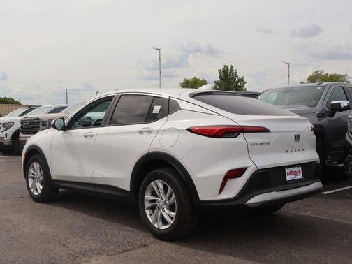 Summit White 2026 Buick Envista Preferred