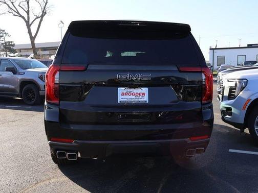 Onyx Black 2026 GMC Yukon AT4 Ultimate