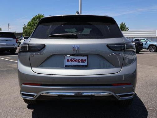 Moonstone Gray Metallic 2026 Buick Envision Avenir