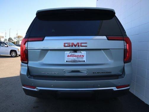 2026 GMC Yukon Elevation