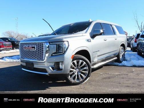 2023 GMC Yukon XL SLT