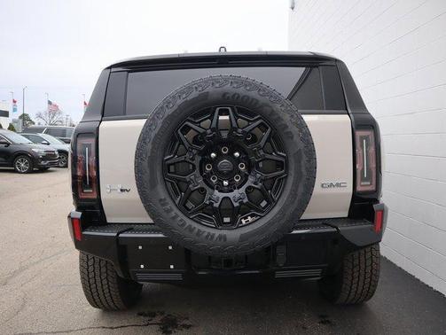 2026 GMC HUMMER EV SUV 2X