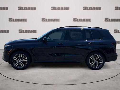 Carbon Black Metallic 2027 BMW X7 xDrive40i