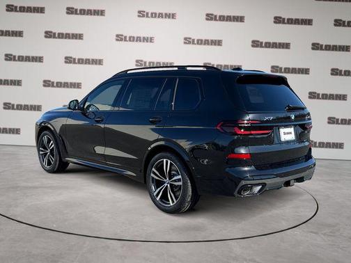 Black Sapphire Metallic 2026 BMW X7 xDrive40i