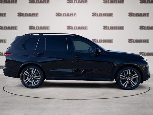 Black Sapphire Metallic 2026 BMW X7 xDrive40i