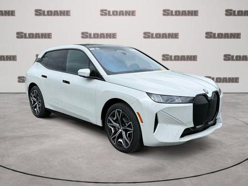 Mineral White Metallic 2026 BMW iX xDrive60