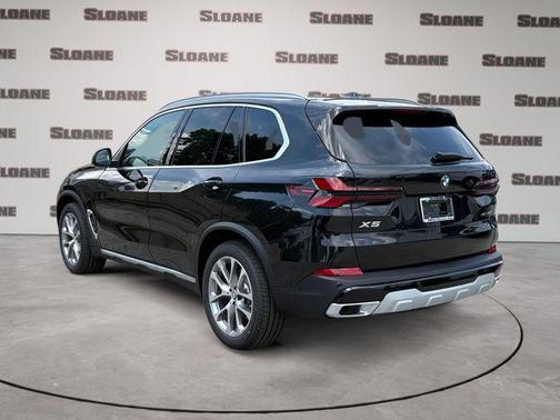 Black Sapphire Metallic 2026 BMW X5 xDrive40i