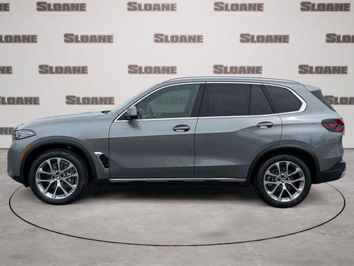 Skyscraper Grey Metallic 2026 BMW X5 xDrive40i