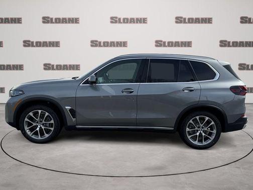 Skyscraper Grey Metallic 2026 BMW X5 xDrive40i