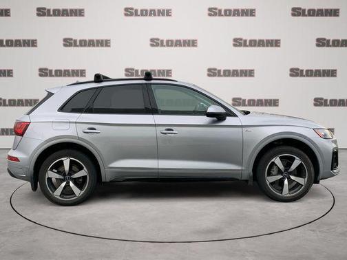 2022 Audi Q5 45 S line Premium Plus