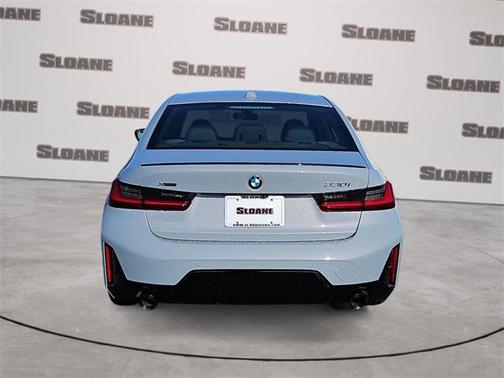 2026 BMW 330 i xDrive