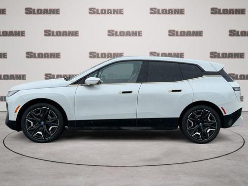 Mineral White Metallic 2024 BMW iX xDrive50