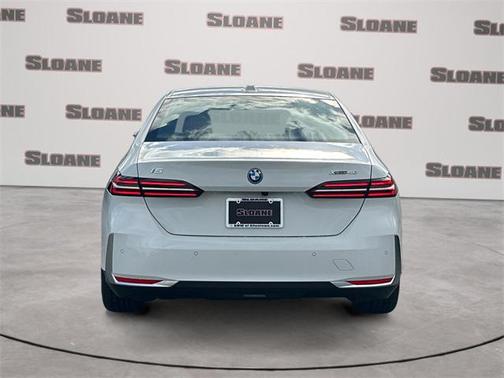 2025 BMW i5 xDrive40