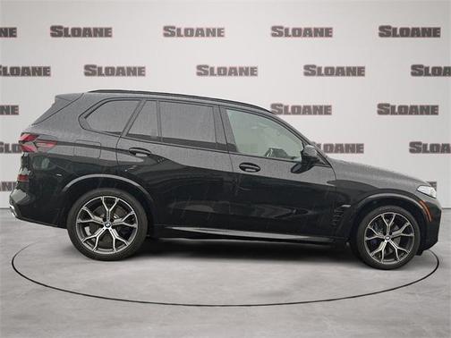 2024 BMW X5 M60i