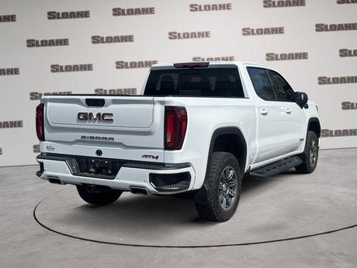 Summit White 2024 GMC Sierra 1500 AT4