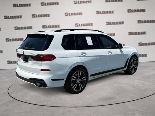 Alpine White 2022 BMW X7 xDrive40i