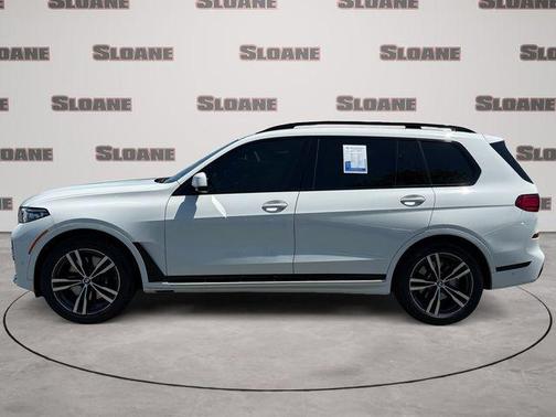 Alpine White 2022 BMW X7 xDrive40i