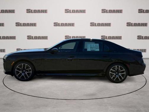 Black Sapphire Metallic 2026 BMW 750e i xDrive