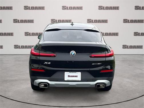2025 BMW X4 xDrive30i