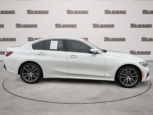 Mineral White Metallic 2022 BMW 330 xDrive