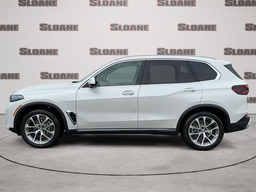 Mineral White Metallic 2026 BMW X5 xDrive40i