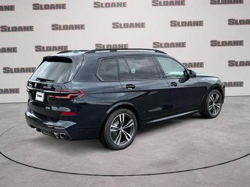 Carbon Black Metallic 2027 BMW X7 M60i