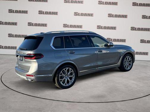 Skyscraper Grey Metallic 2026 BMW X7 xDrive40i