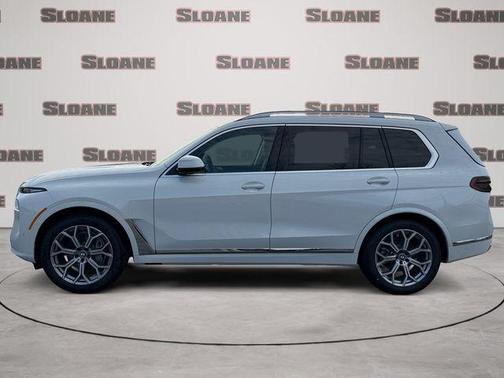 Alpine White 2026 BMW X7 xDrive40i