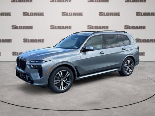 Skyscraper Grey Metallic 2027 BMW X7 xDrive40i