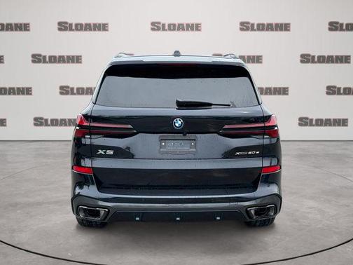 Carbon Black Metallic 2026 BMW X5 PHEV xDrive50e