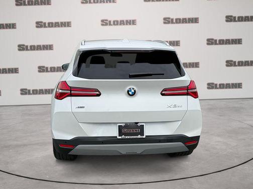 Mineral White Metallic 2026 BMW X3 30 xDrive
