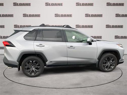 2022 Toyota RAV4 Hybrid XLE Premium