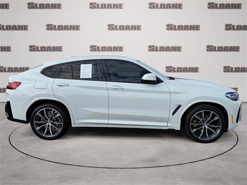 2022 BMW X4 xDrive30i