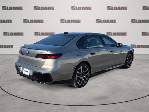 2026 BMW 750e i xDrive