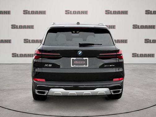 Black Sapphire Metallic 2026 BMW X5 PHEV xDrive50e