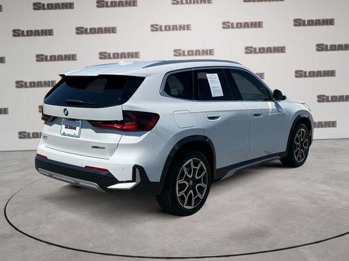Mineral White Metallic 2026 BMW X1 xDrive28i