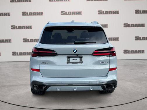 Brooklyn Grey Metallic 2026 BMW X5 xDrive40i