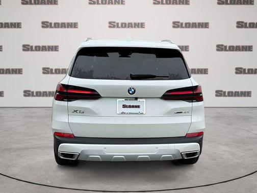 Mineral White Metallic 2026 BMW X5 xDrive40i