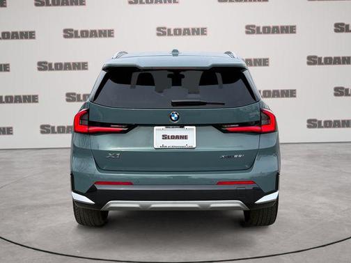 Cape York Green Metallic 2025 BMW X1 xDrive28i