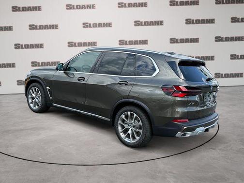 Manhattan Green Metallic 2026 BMW X5 PHEV xDrive50e