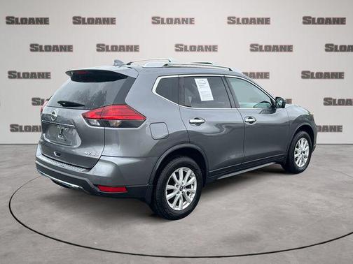 Gun Metallic 2017 Nissan Rogue SV