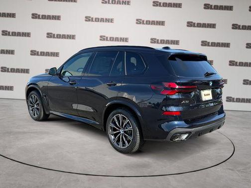 Carbon Black Metallic 2026 BMW X5 xDrive40i
