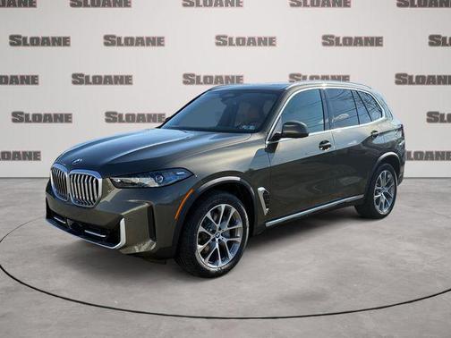 Manhattan Green Metallic 2026 BMW X5 xDrive40i