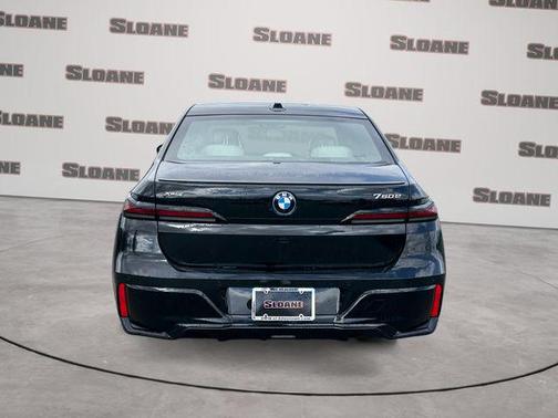 Black Sapphire Metallic 2026 BMW 750e i xDrive